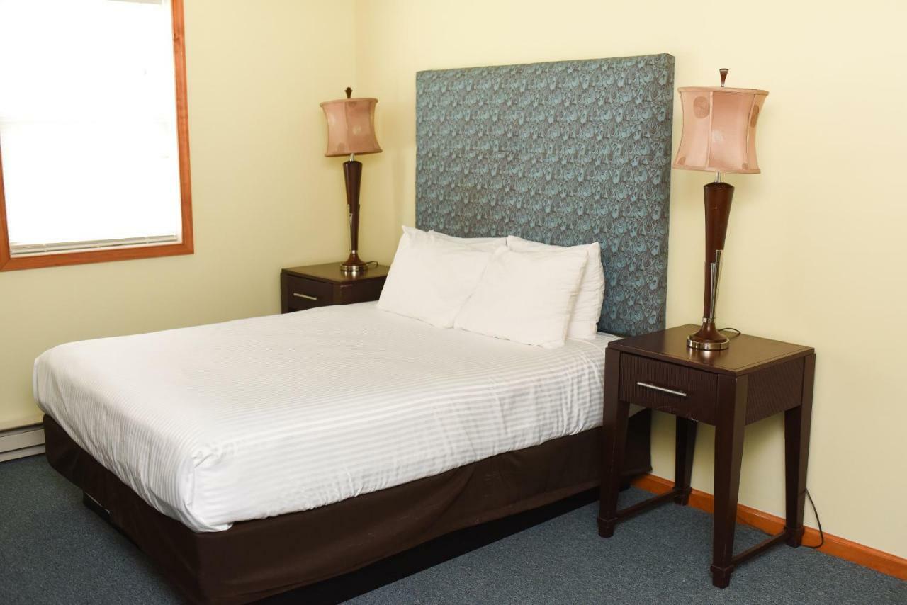 Chestnut Grove Family Resort 마운트포코노 외부 사진