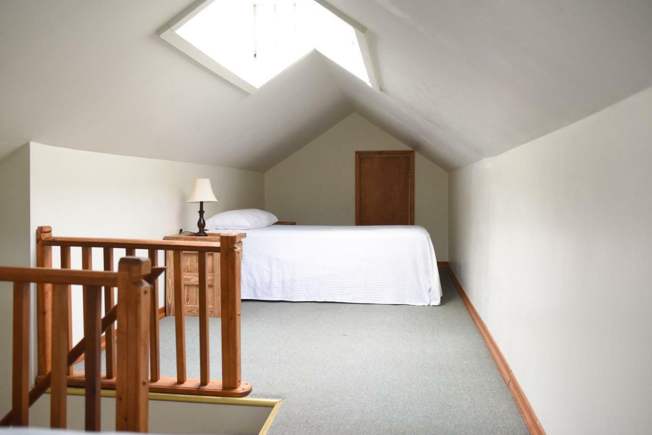 Chestnut Grove Family Resort 마운트포코노 외부 사진