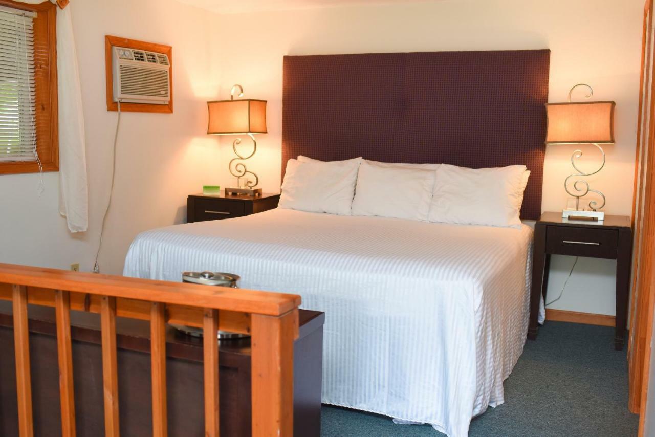 Chestnut Grove Family Resort 마운트포코노 외부 사진