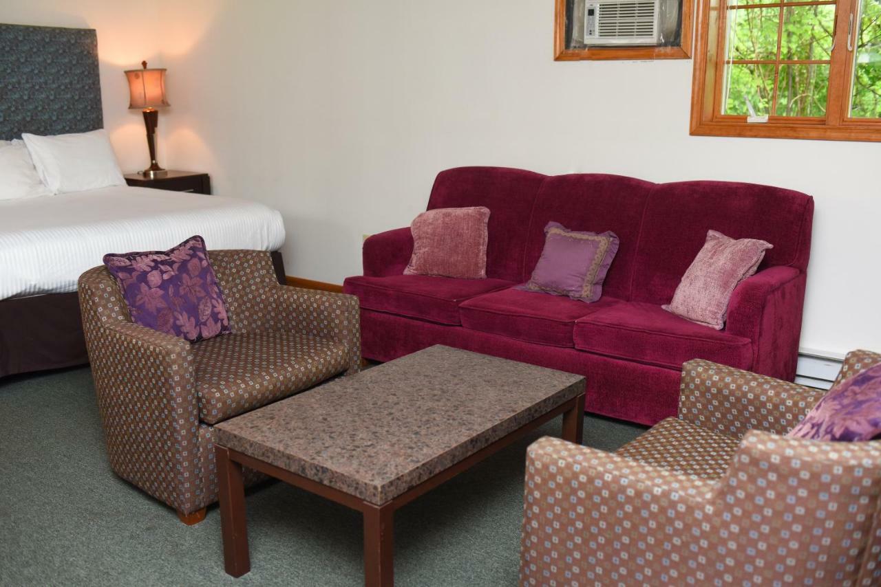 Chestnut Grove Family Resort 마운트포코노 외부 사진