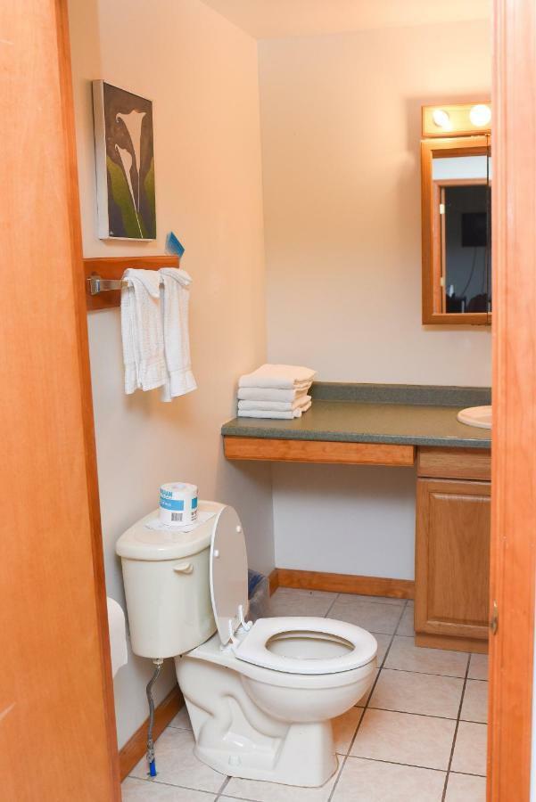 Chestnut Grove Family Resort 마운트포코노 외부 사진