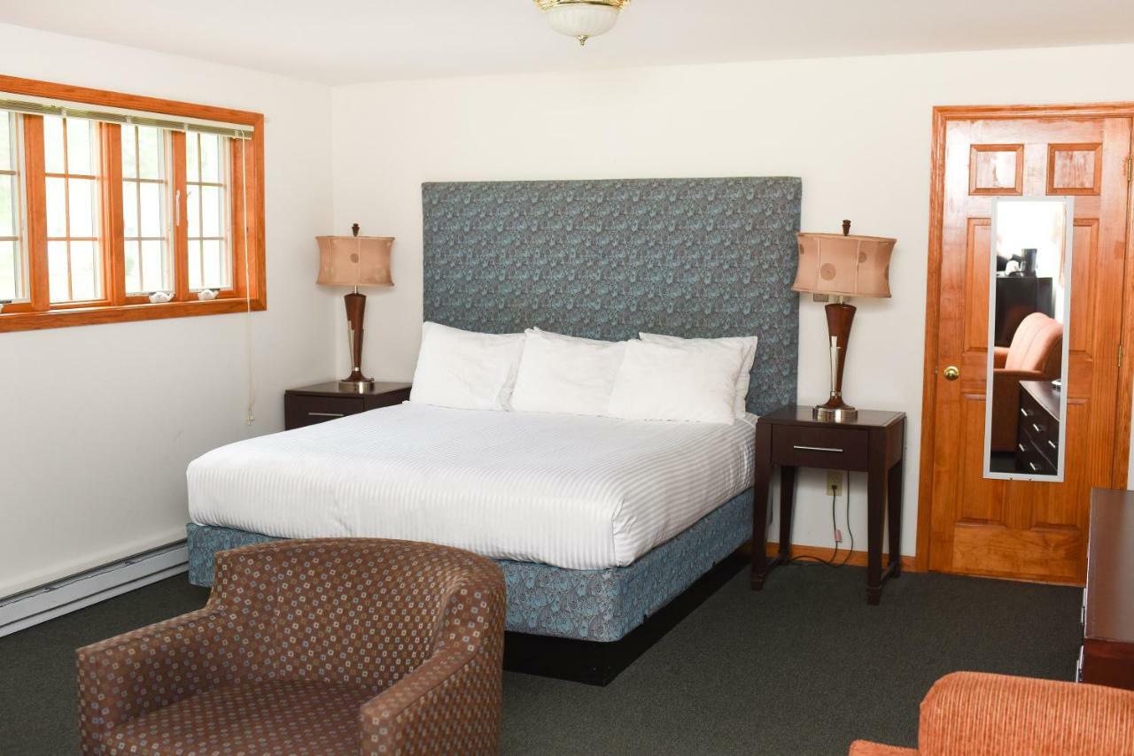 Chestnut Grove Family Resort 마운트포코노 외부 사진