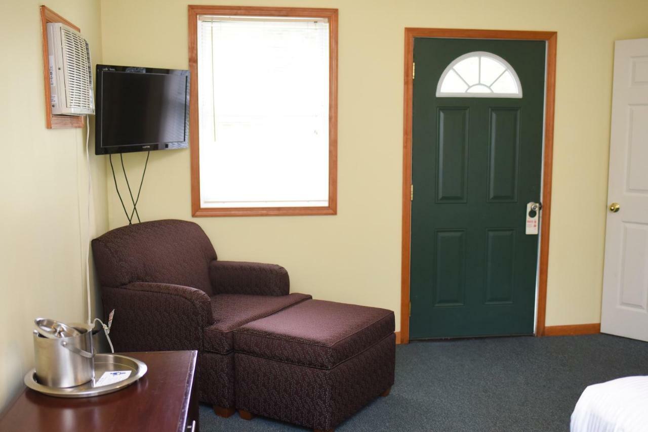 Chestnut Grove Family Resort 마운트포코노 외부 사진